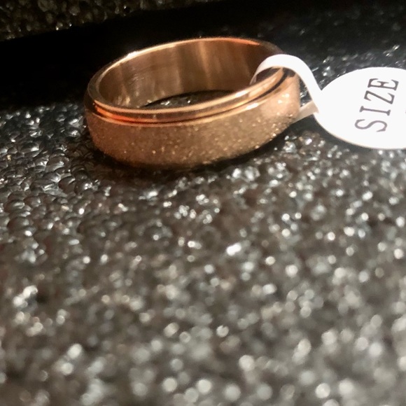 New Stainless Steel Spinner Ring Size 7 (Unisex) - Picture 4 of 4